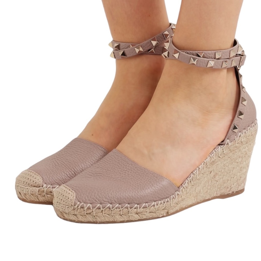 VALENTINO GARAVANI Rockstud 85 textured-leather wedge espadrilles EU39 US9